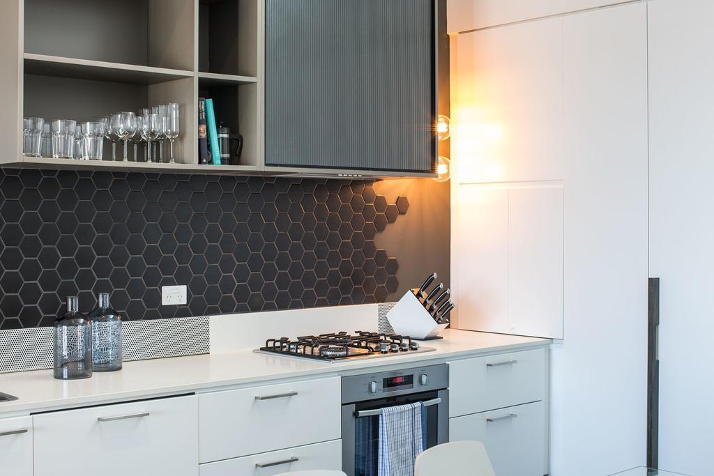 Magnificent Apartment + Free Car Park Near Cbd Adelaide Buitenkant foto